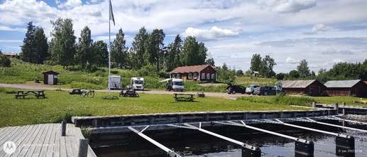 Added a photo to a location
