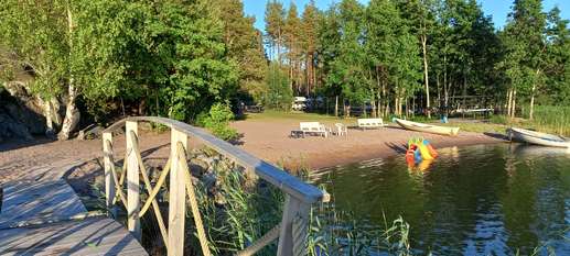 Added a photo to a location