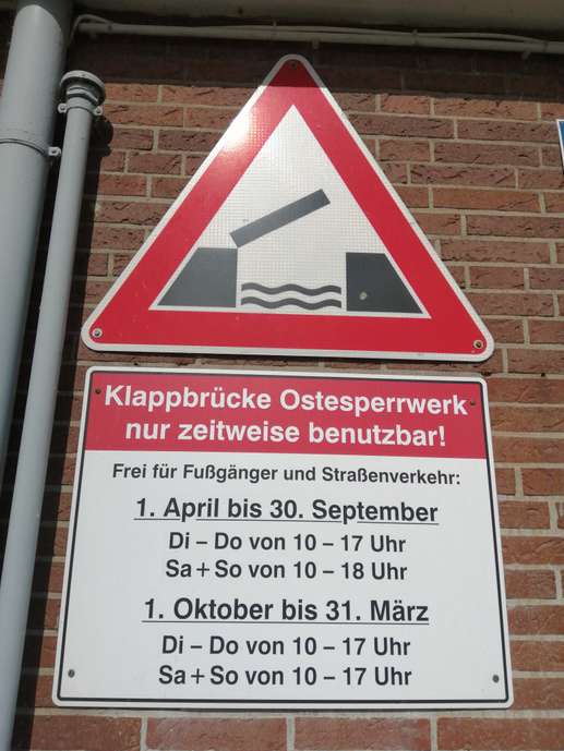Einem Ort wurde ein Foto hinzugefügt