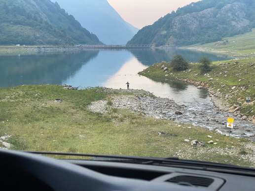 Einem Ort wurde ein Foto hinzugefügt