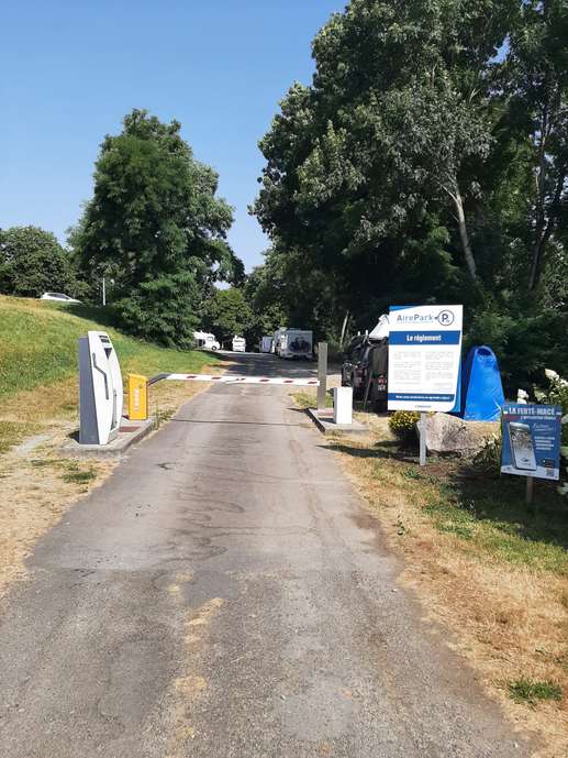 Aggiunta una foto a una posizione