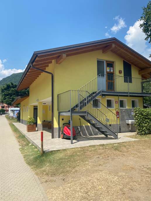 Einem Ort wurde ein Foto hinzugefügt
