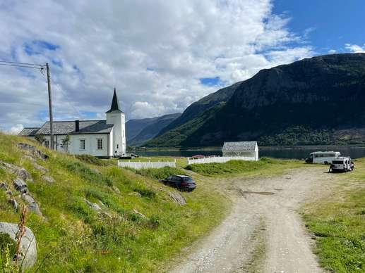 Added a photo to a location