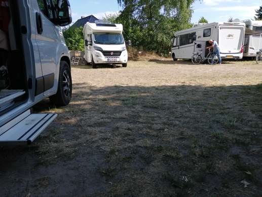 Einem Ort wurde ein Foto hinzugefügt