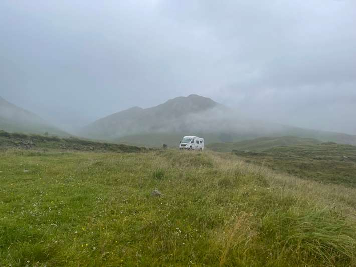 Parking Loch Cluanie