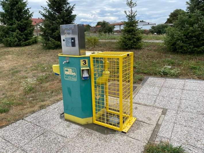 Bij tankstation tegenover Lidl