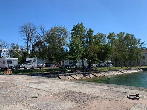 Added a photo to a location