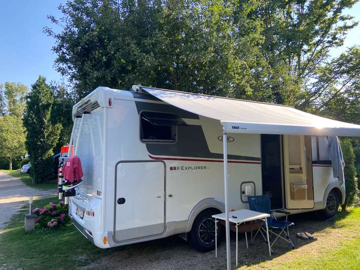 Autocamp Dana Troja