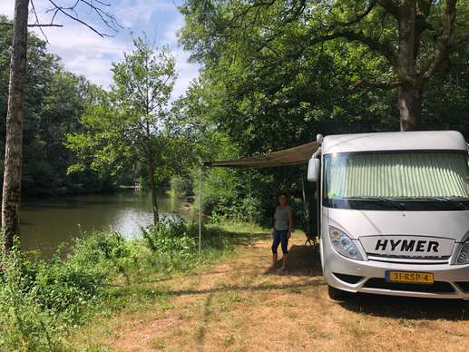 Een foto toegevoegd aan een locatie