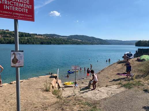 Added a photo to a location
