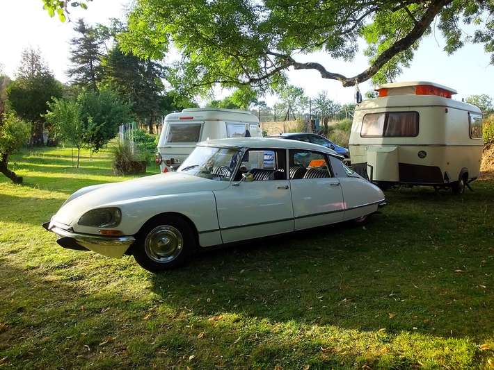 Camping "The Secret Garden"