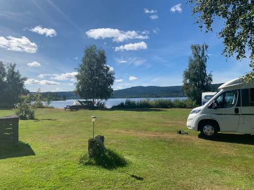 Added a photo to a location
