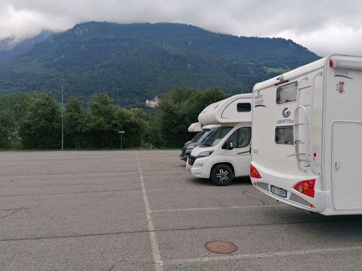 Einem Ort wurde ein Foto hinzugefügt