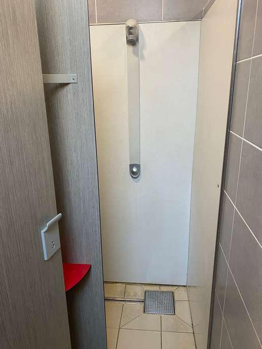 Einem Ort wurde ein Foto hinzugefügt
