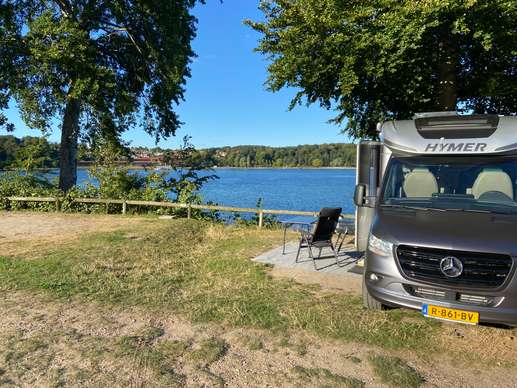 Added a photo to a location