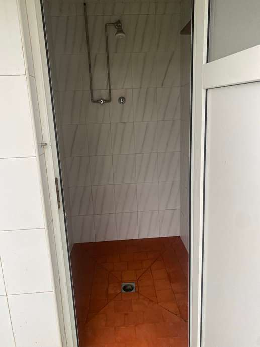 Einem Ort wurde ein Foto hinzugefügt