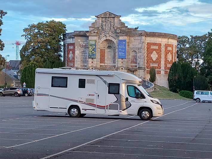Parking Seraucourt
