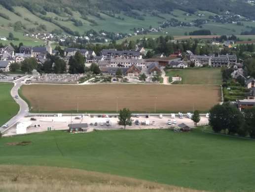 Einem Ort wurde ein Foto hinzugefügt