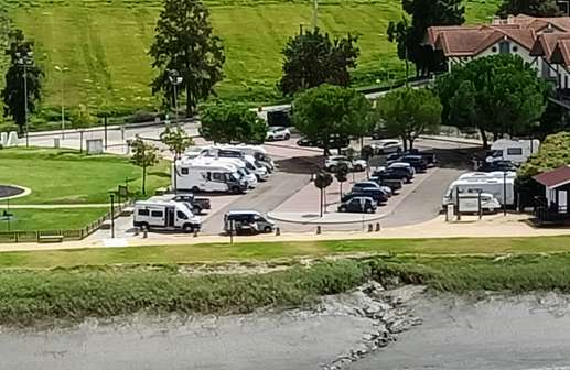Einem Ort wurde ein Foto hinzugefügt