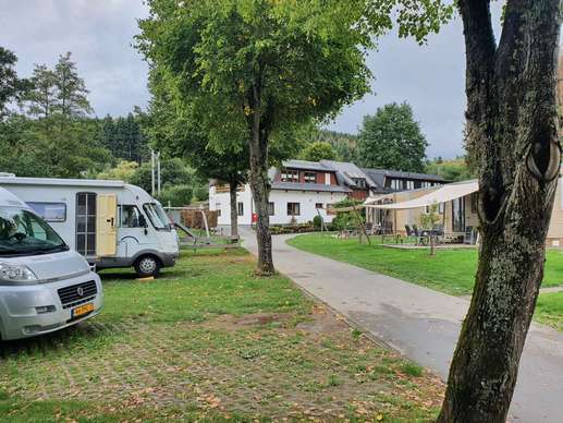 Einem Ort wurde ein Foto hinzugefügt