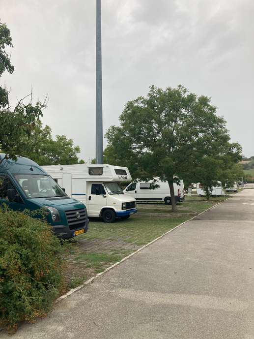 Einem Ort wurde ein Foto hinzugefügt
