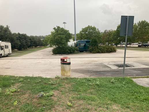 Einem Ort wurde ein Foto hinzugefügt