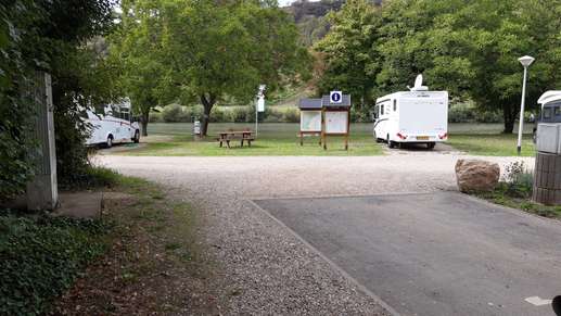Einem Ort wurde ein Foto hinzugefügt