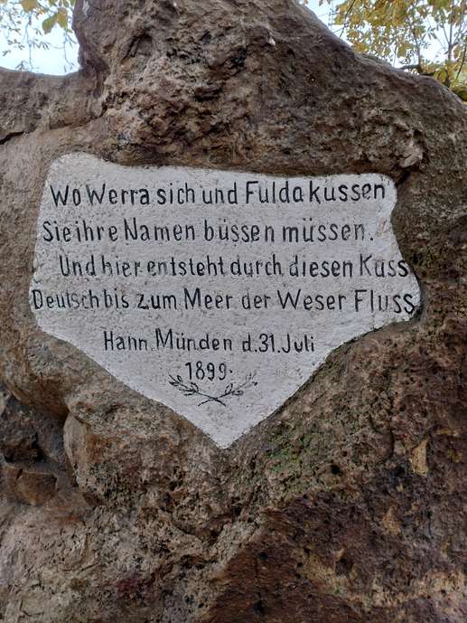 Einem Ort wurde ein Foto hinzugefügt