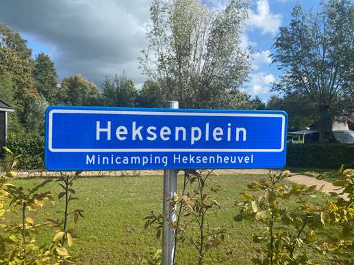 Einem Ort wurde ein Foto hinzugefügt