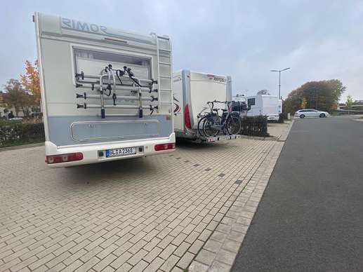 Einem Ort wurde ein Foto hinzugefügt