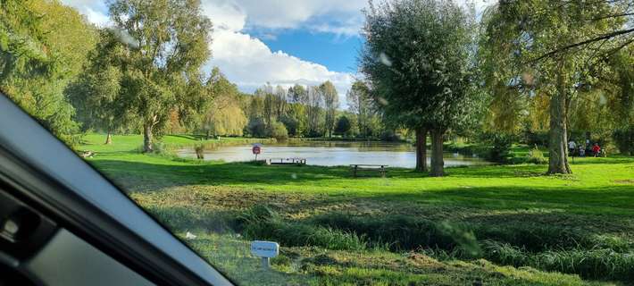 Aire Champigny sur Vuede