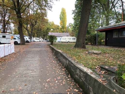 Einem Ort wurde ein Foto hinzugefügt
