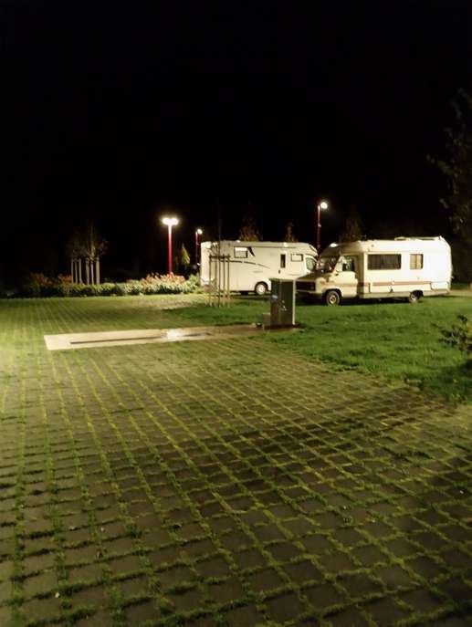 Einem Ort wurde ein Foto hinzugefügt