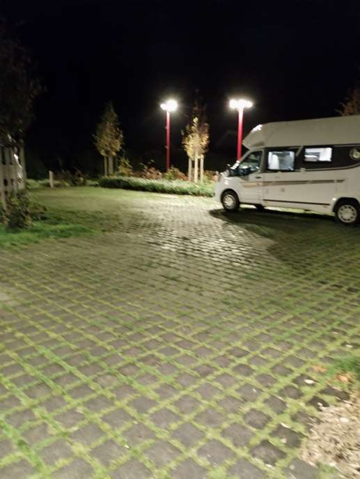 Einem Ort wurde ein Foto hinzugefügt