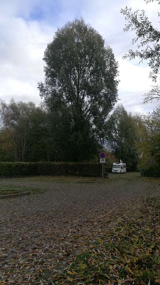 Einem Ort wurde ein Foto hinzugefügt