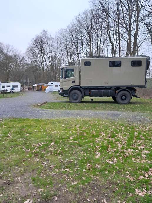Einem Ort wurde ein Foto hinzugefügt
