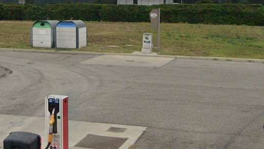 Einem Ort wurde ein Foto hinzugefügt