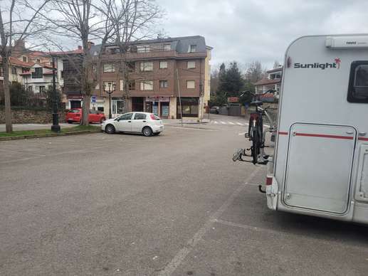 Einem Ort wurde ein Foto hinzugefügt