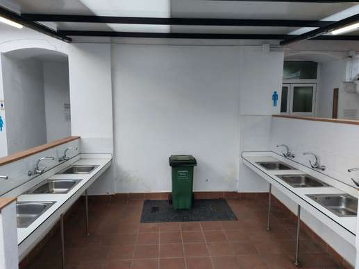 Einem Ort wurde ein Foto hinzugefügt