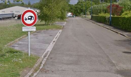 Einem Ort wurde ein Foto hinzugefügt