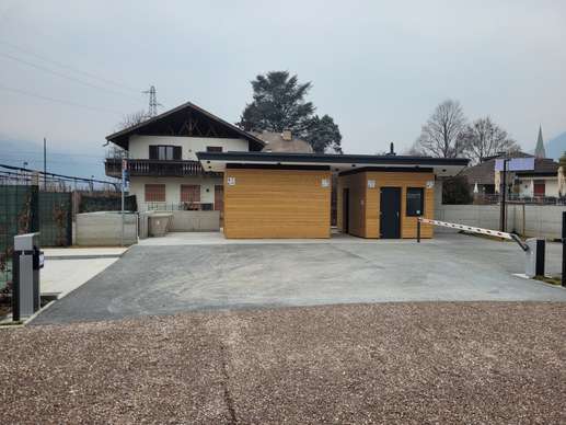 Added a photo to a location