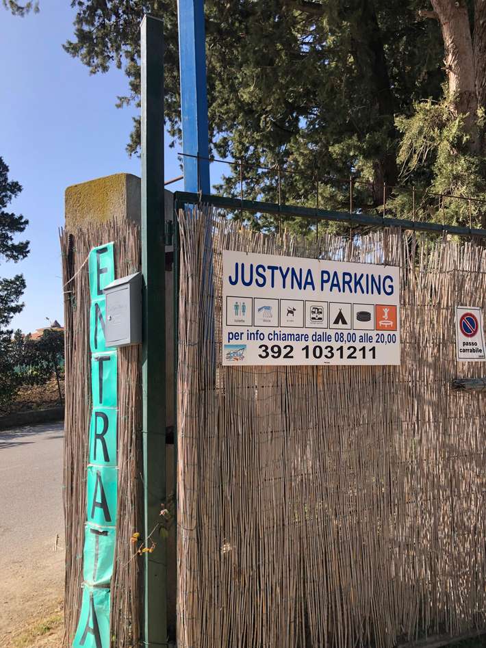 Justyna Parking