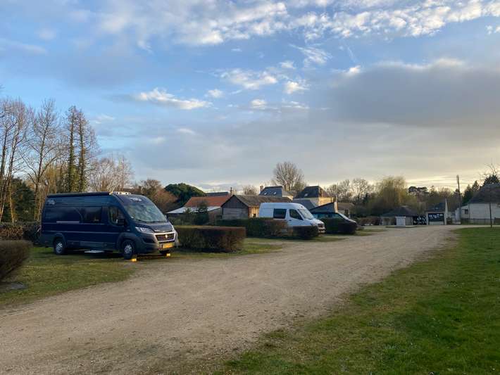 Aire de Camping-Car Gizeux