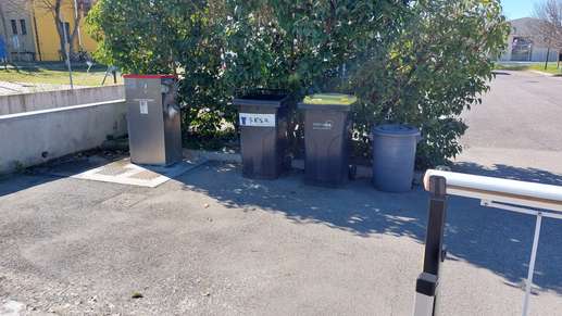 Einem Ort wurde ein Foto hinzugefügt