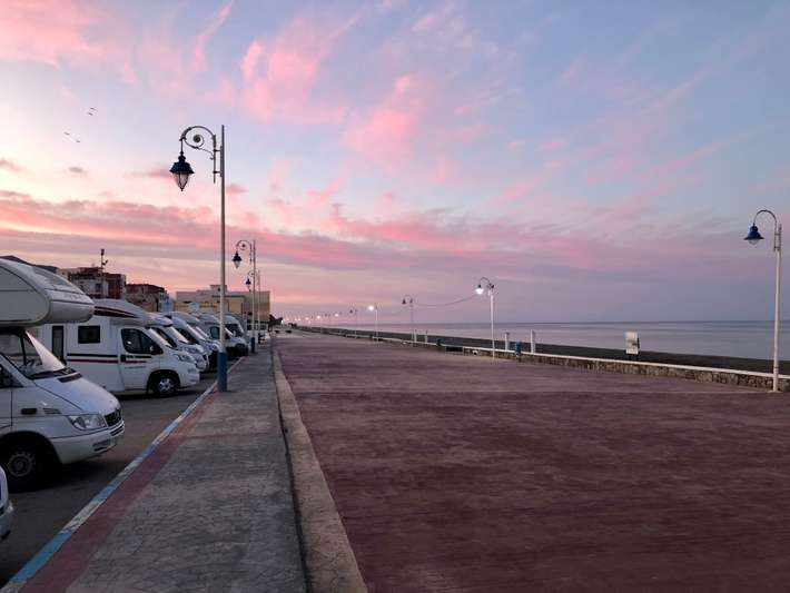Oued Laou Guardian Parking