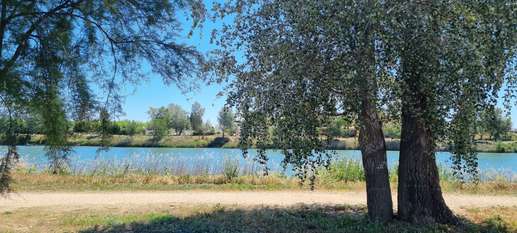 Added a photo to a location