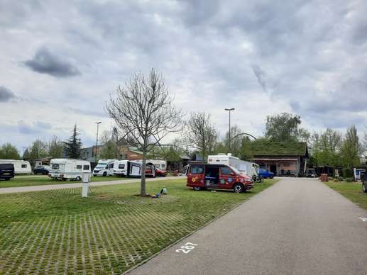 Einem Ort wurde ein Foto hinzugefügt