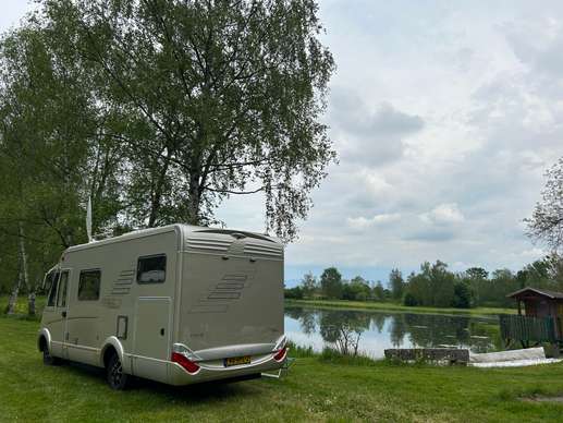 Een foto toegevoegd aan een locatie