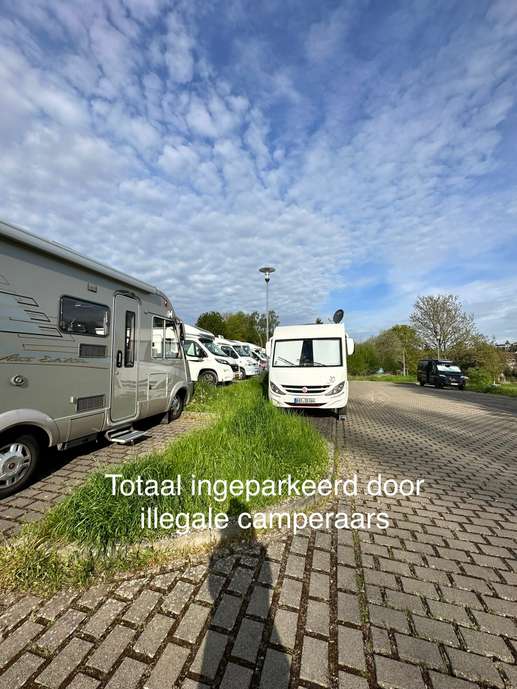 Einem Ort wurde ein Foto hinzugefügt