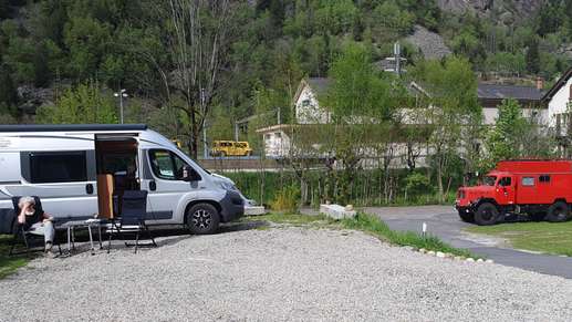 Einem Ort wurde ein Foto hinzugefügt